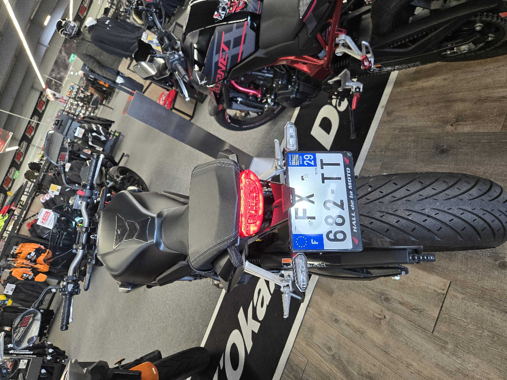 Honda CB 650 R 2021 vue arrière
