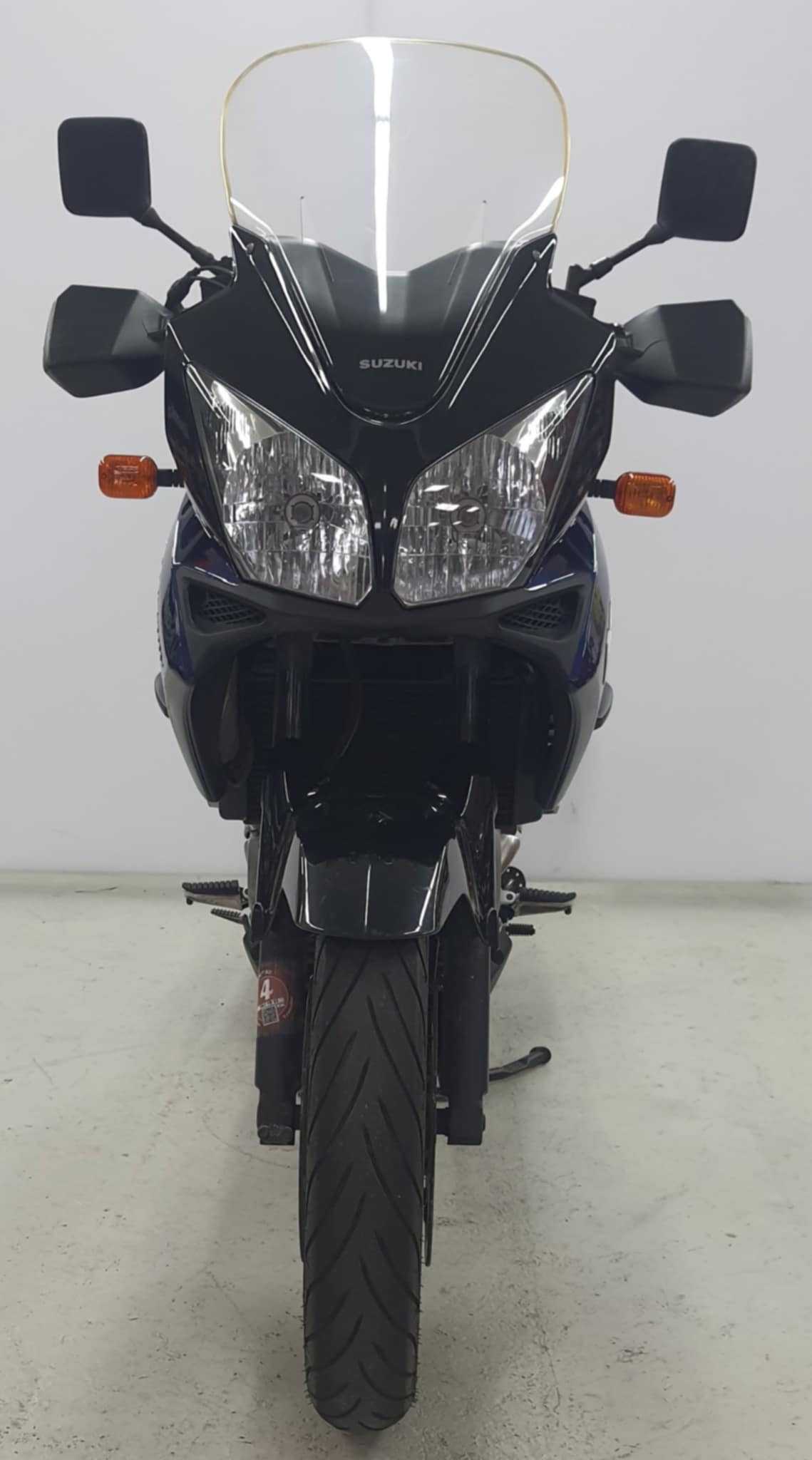 Suzuki DL 1000 V-Strom 2003 HD vue avant