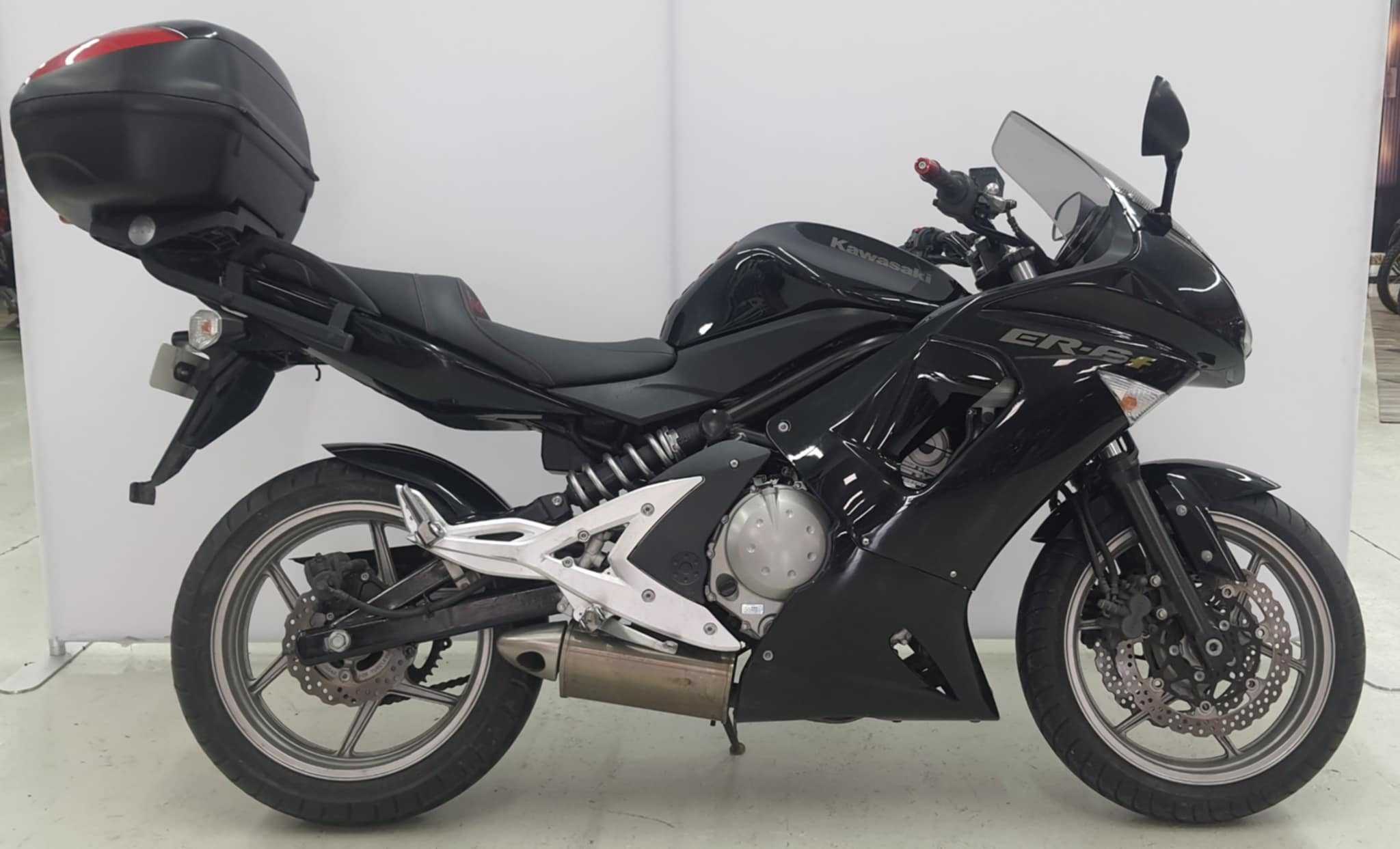 Kawasaki ER-6 F 2007 HD vue gauche