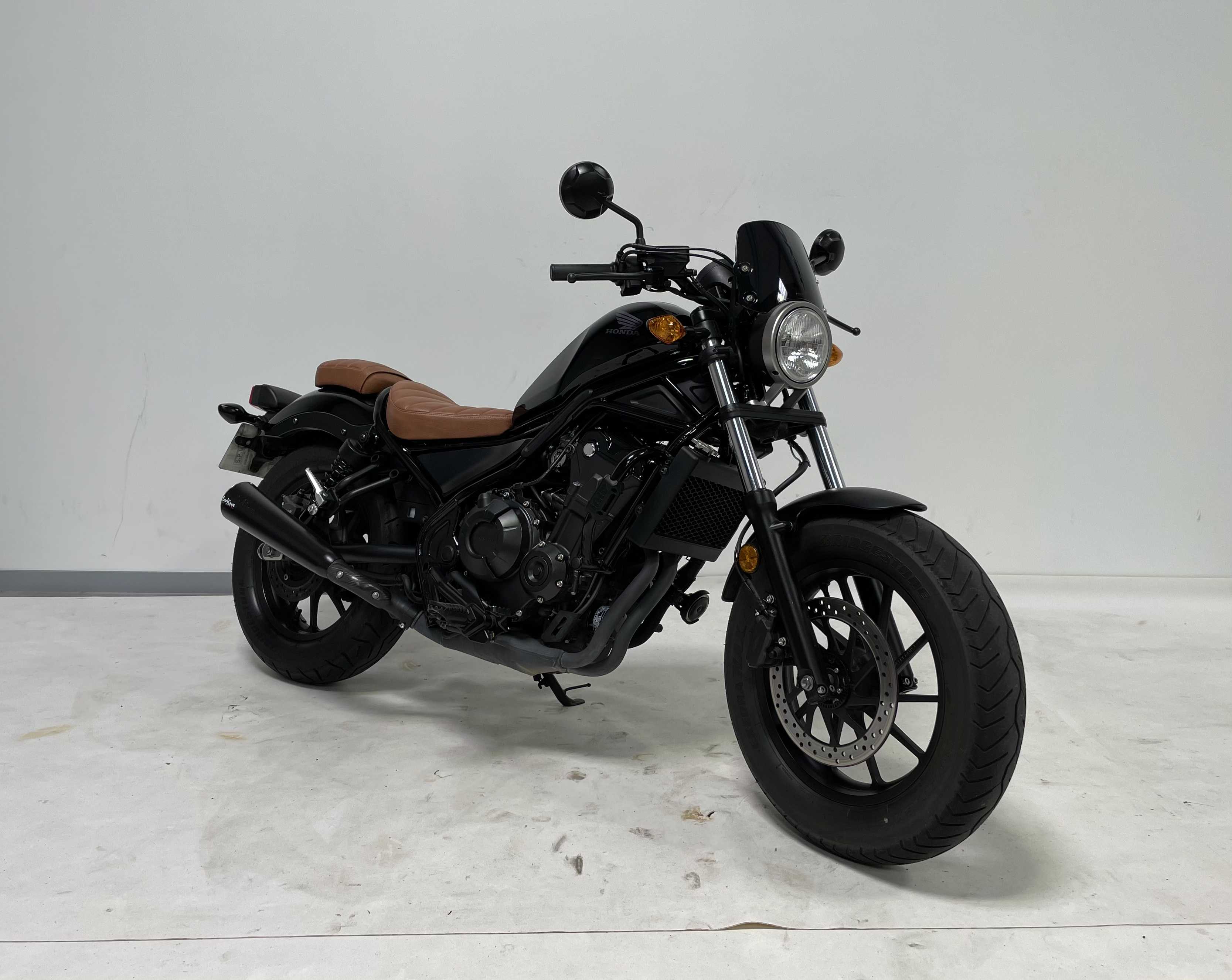 Honda CMX 500 Rebel 2018 HD vue 3/4 droite