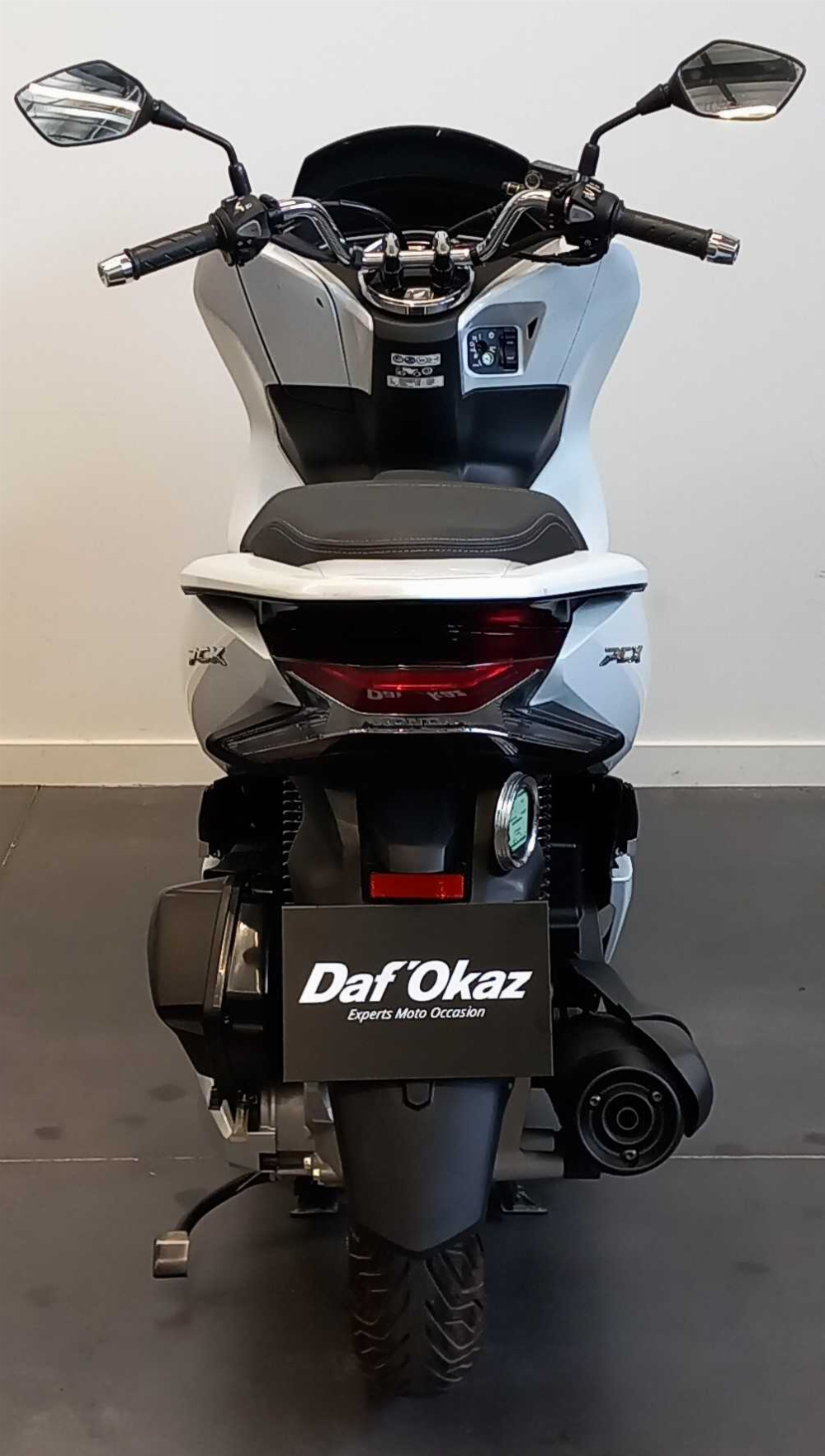 Honda PCX 125 2022 vue arrière