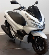 Aperçu Honda PCX 125 2022 vue 3/4 droite