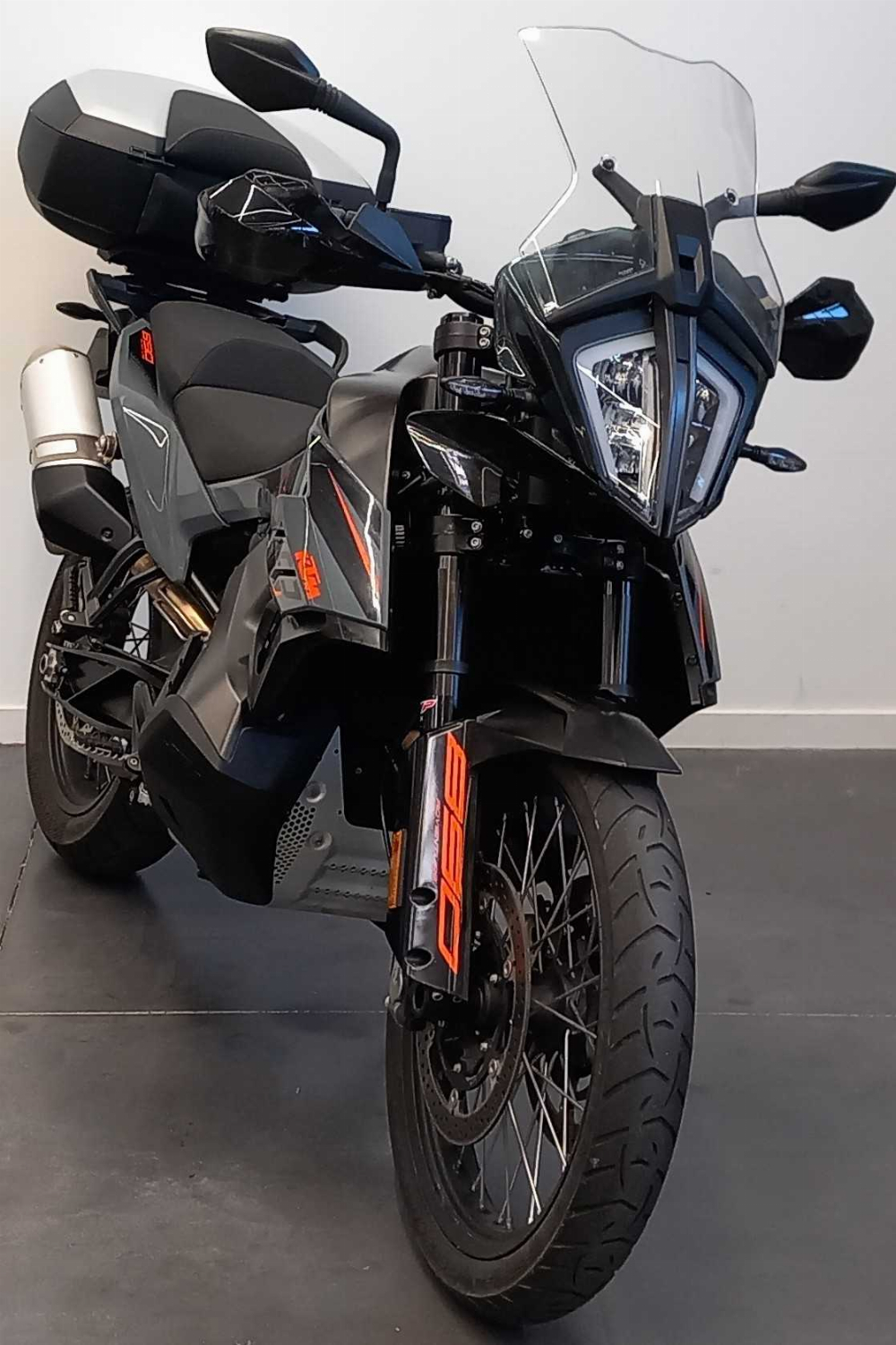 KTM 890 Adventure 2021 vue 3/4 droite