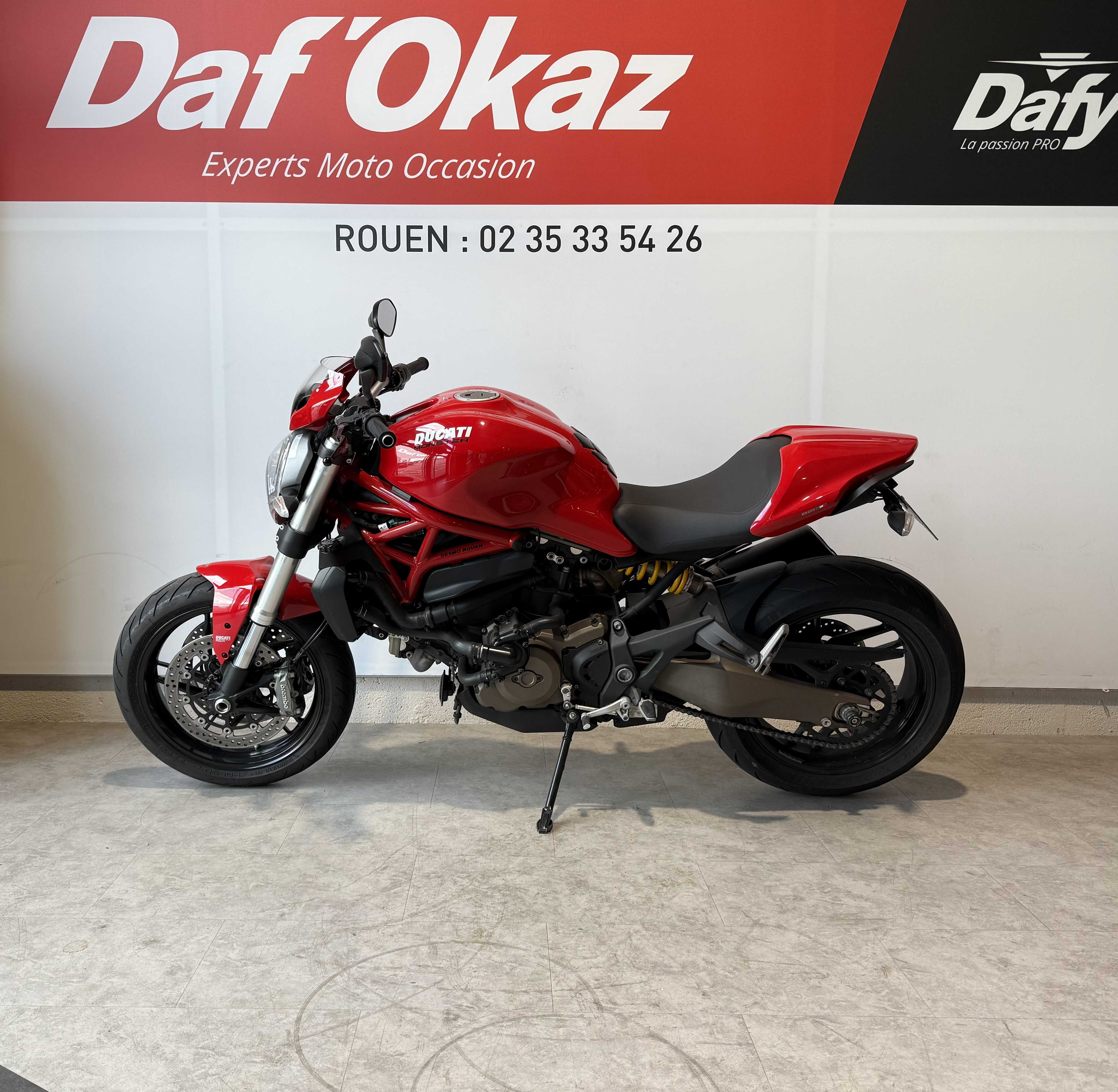 Ducati 821 Monster 2017 HD vue gauche