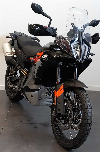 Aperçu KTM 790 Adventure 2024 vue 3/4 droite