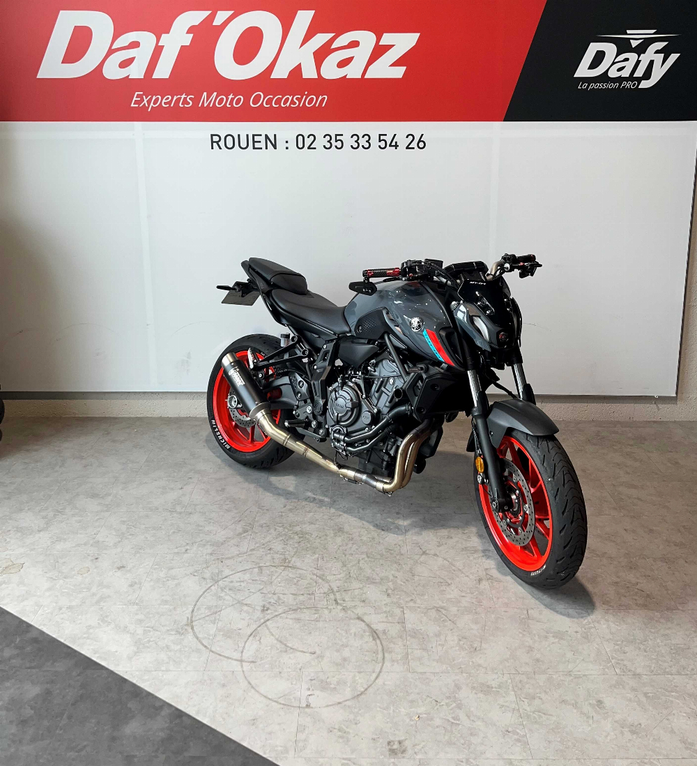 Yamaha MT-07 ABS 2021 vue 3/4 droite