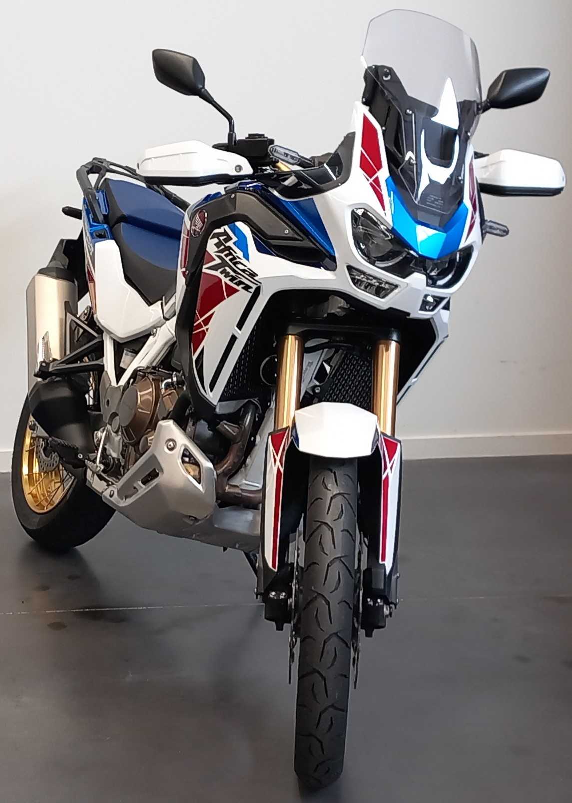 Honda AFRICA TWIN ADVENTURE SPORT 2023 HD vue 3/4 droite