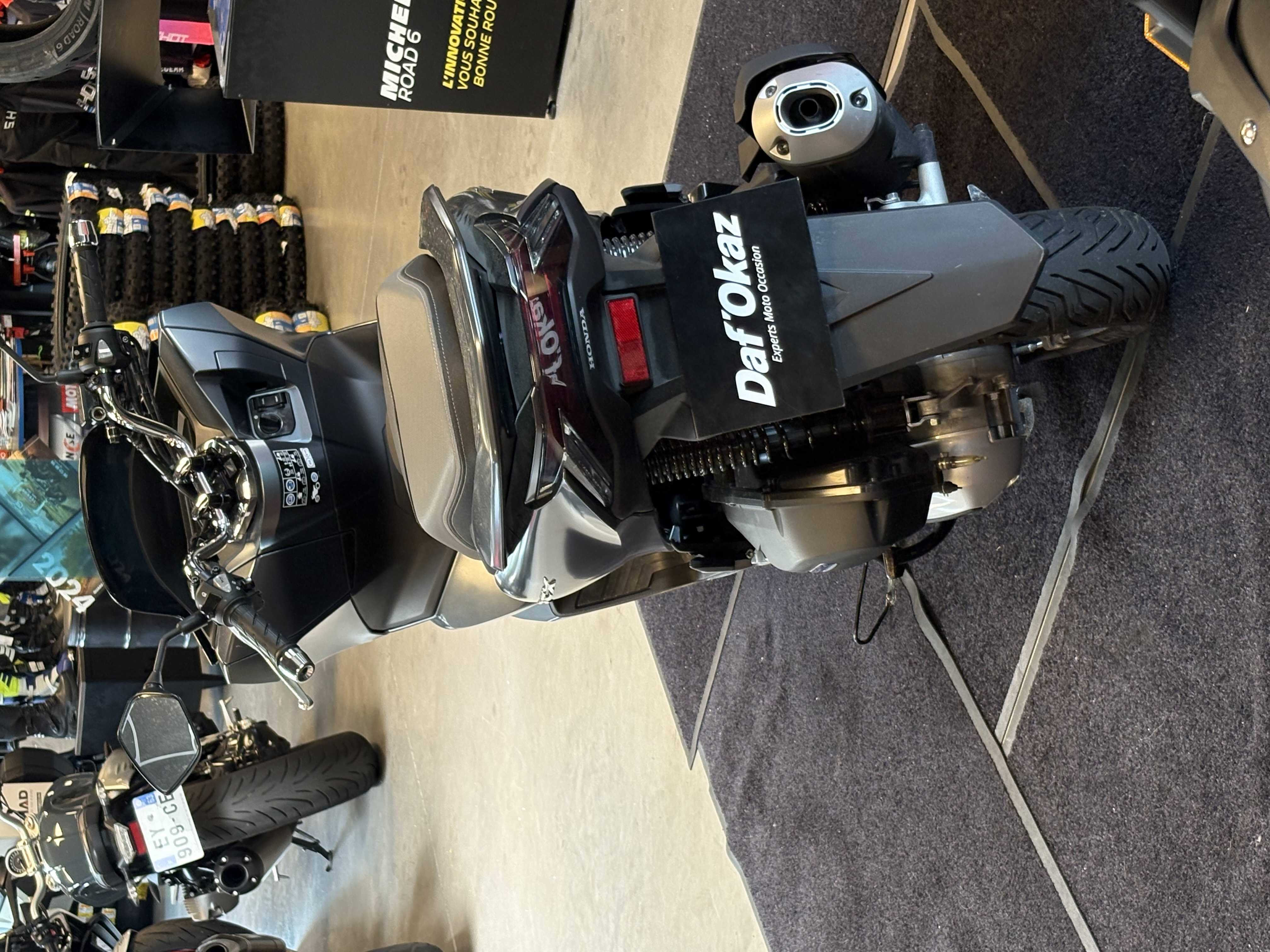 Honda PCX 125 2021 HD vue arrière