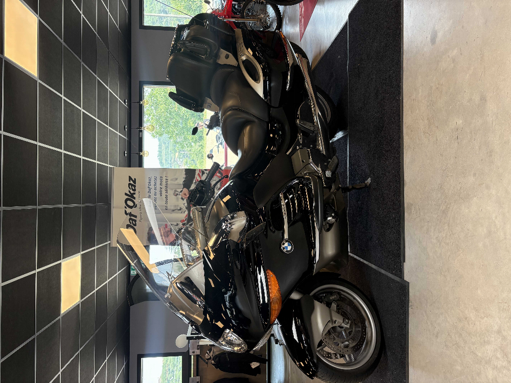 BMW K 1200 LT 2009 vue 3/4 droite