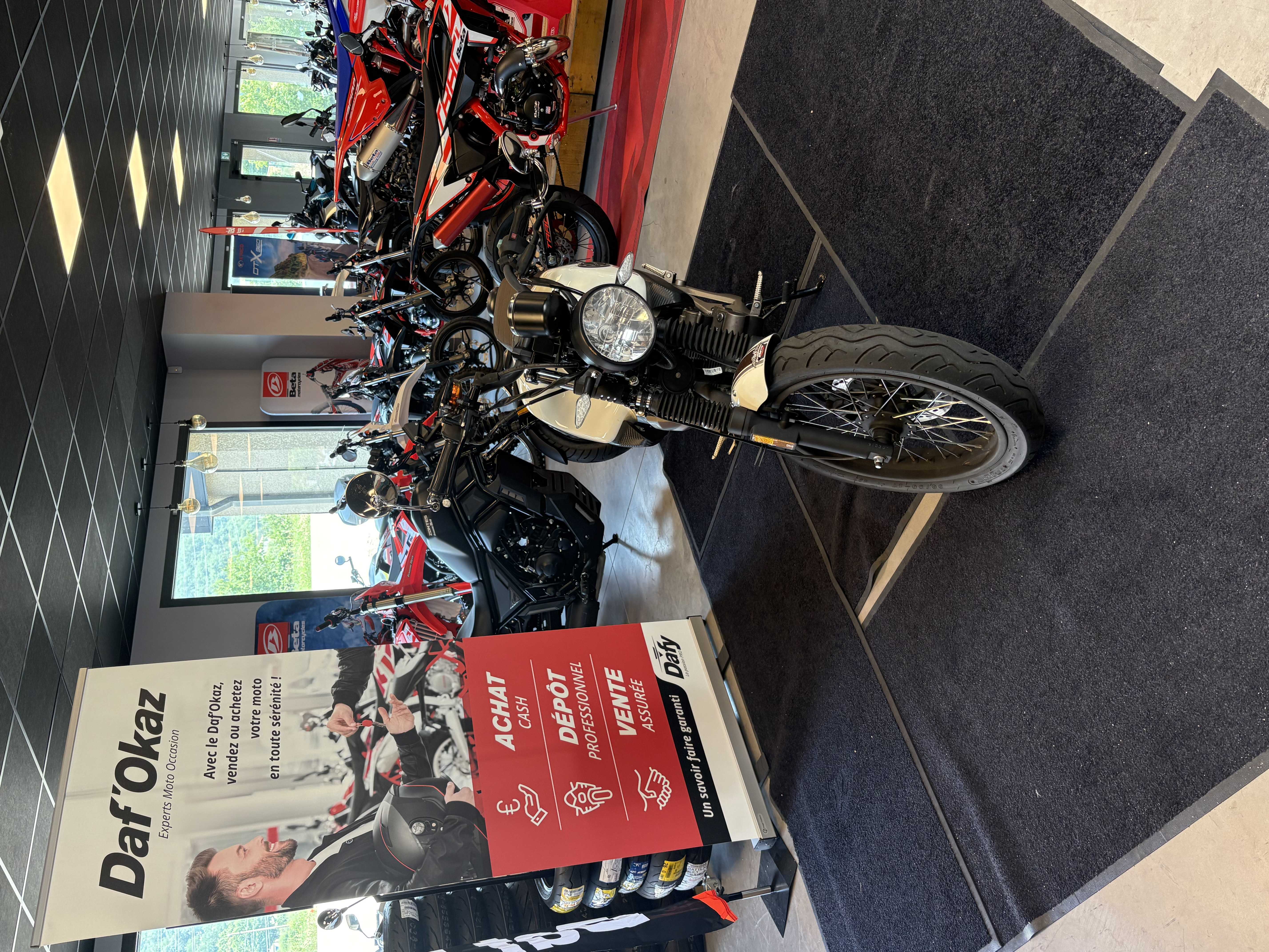 Zontes CAFE RACER 125 CAFE RACER 125 2018 HD vue avant