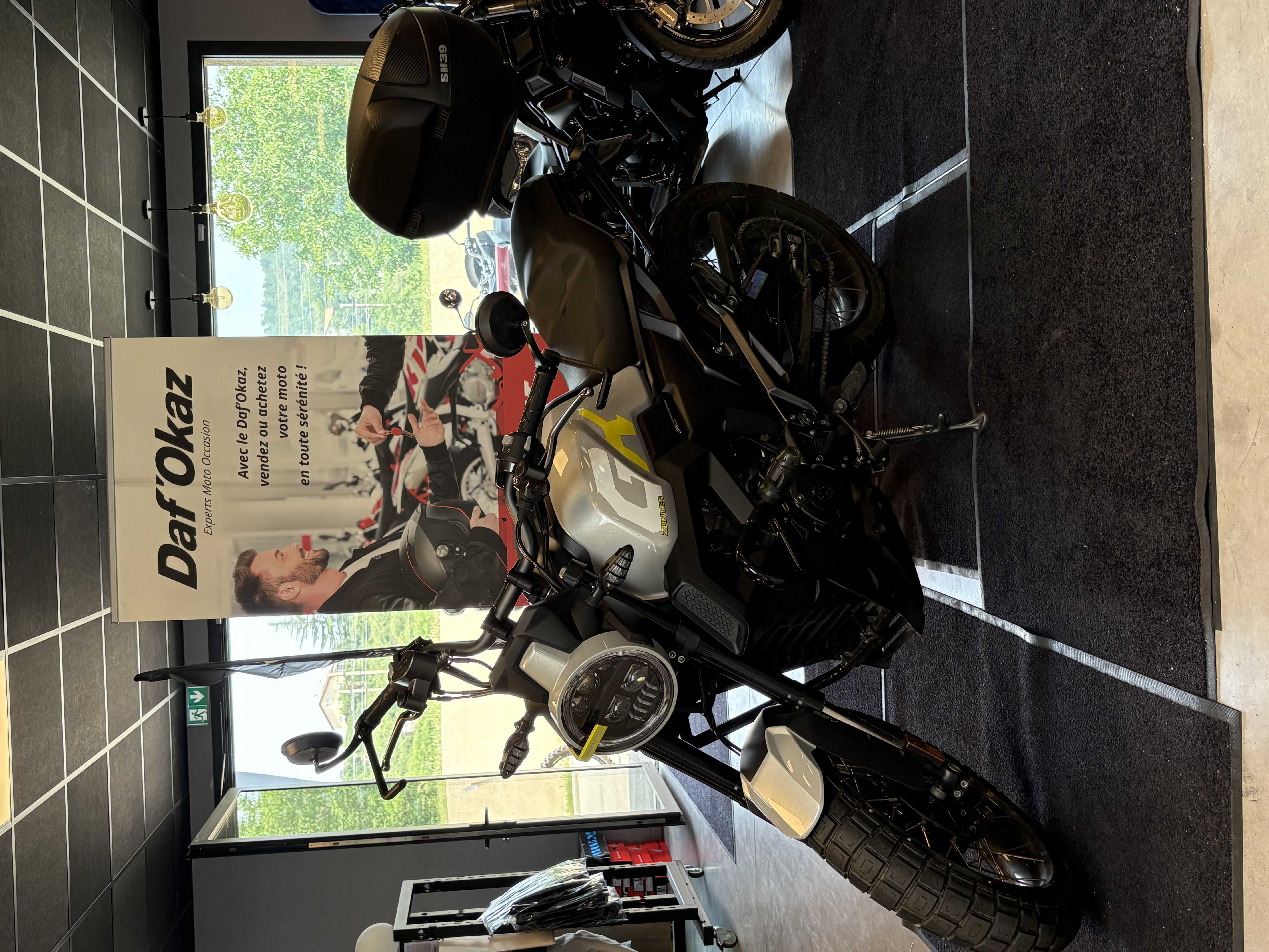 Zontes 125 GK GK 125 HD vue 3/4 droite