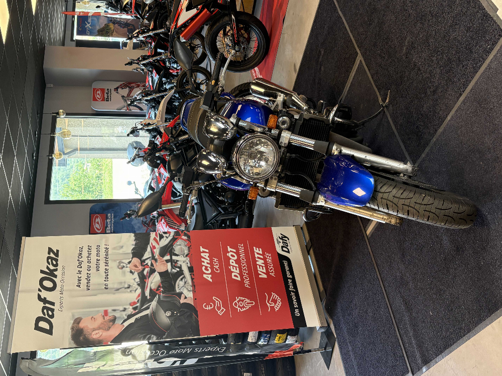 Suzuki GSX WVBN21 2002 vue avant