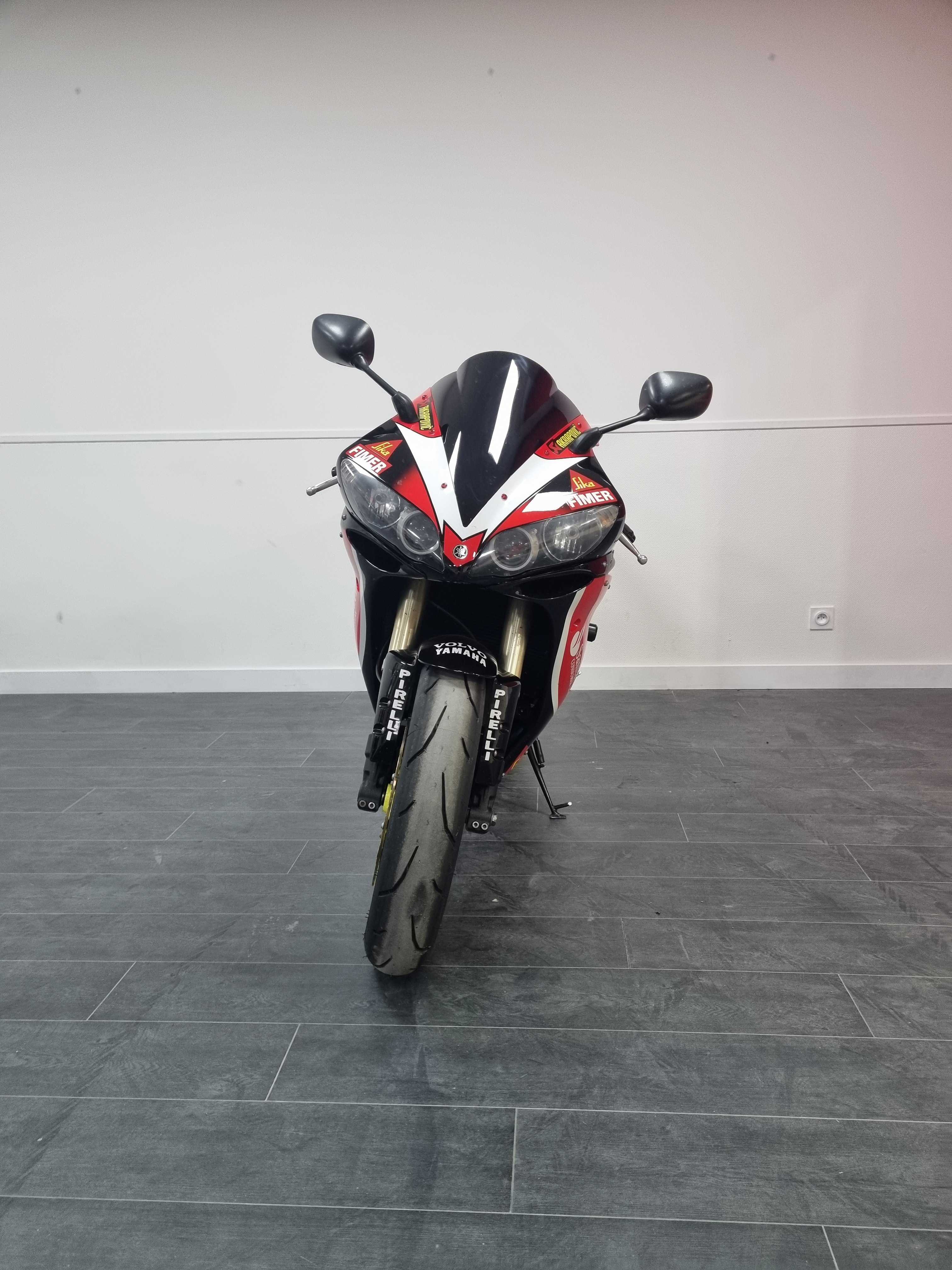 Yamaha YZF 1000 R1 2004 HD vue avant