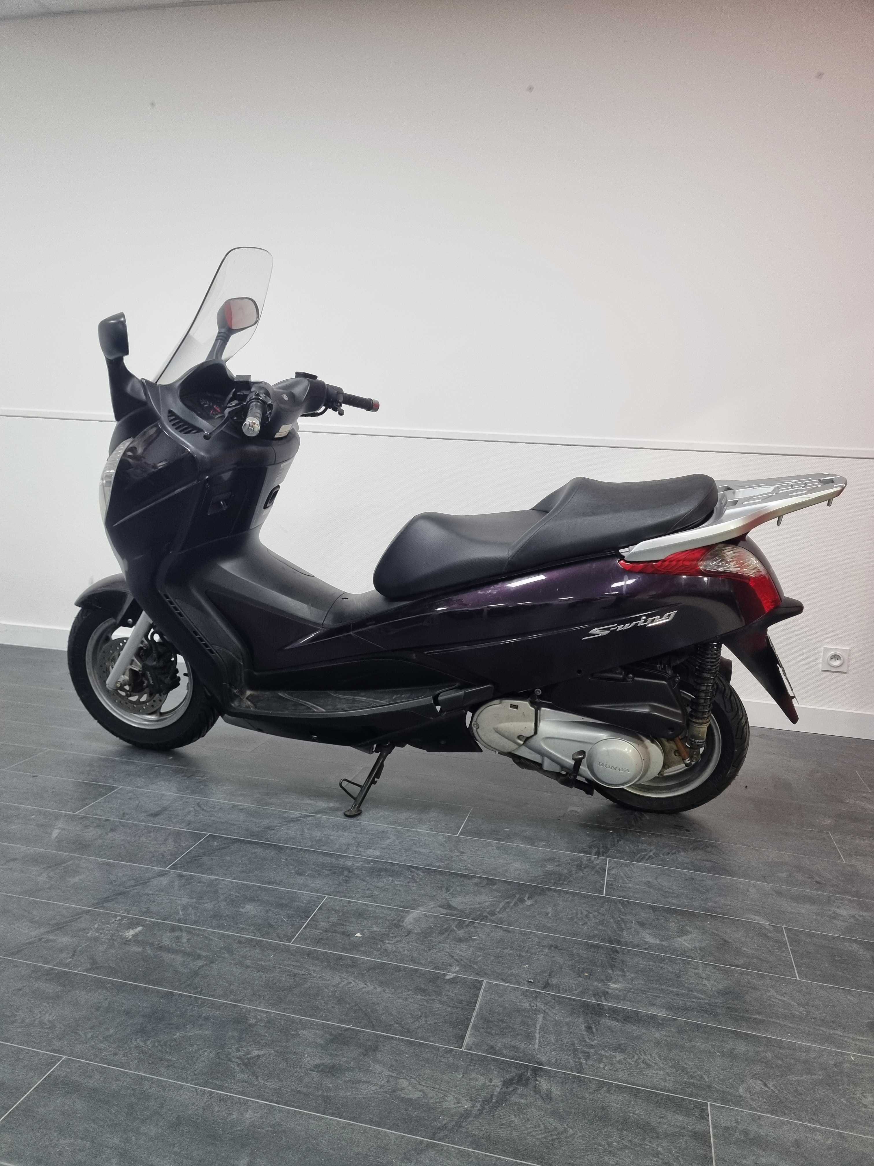 Honda FES 125 S-Wing ABS 2007 HD vue gauche