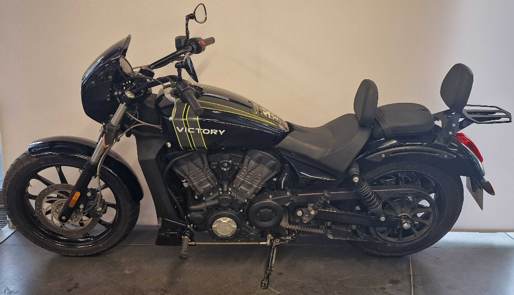 Victory OCTANE 1200 2017 vue gauche