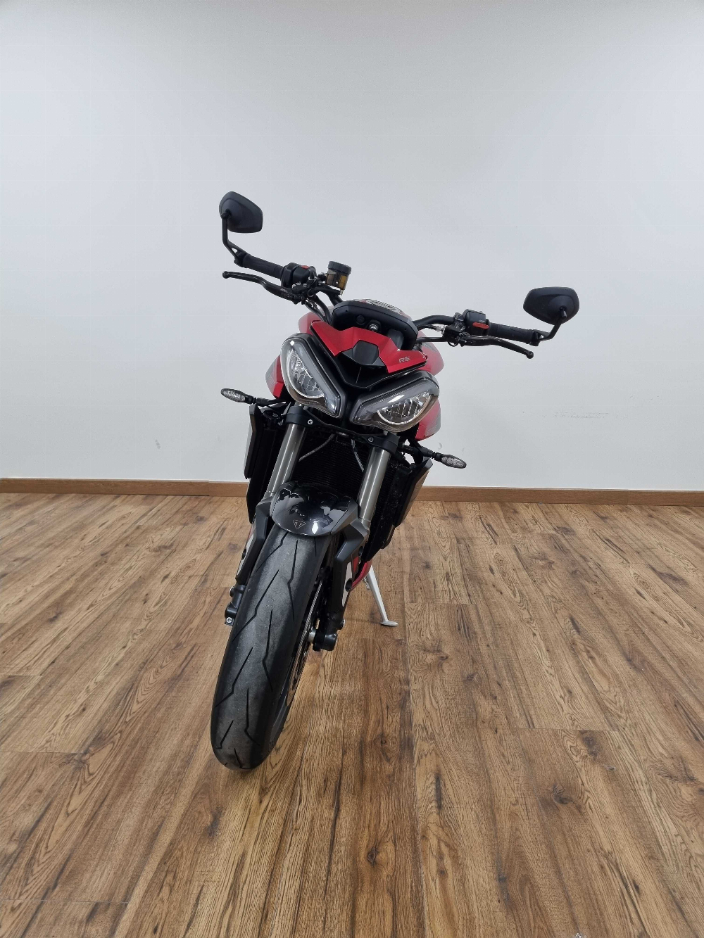 Triumph 765 Street Triple RS 2021 vue avant