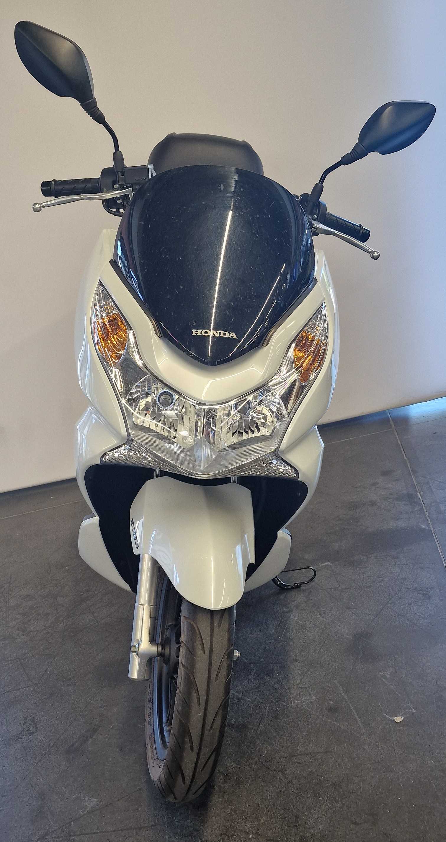 Honda PCX 125 2013 HD vue avant