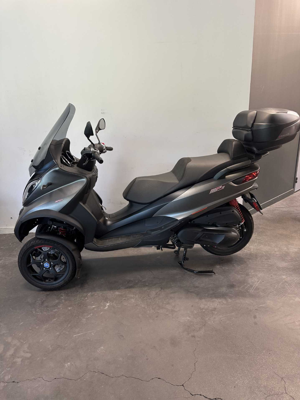 Piaggio MP3 350 HPE Sport 2019 vue gauche
