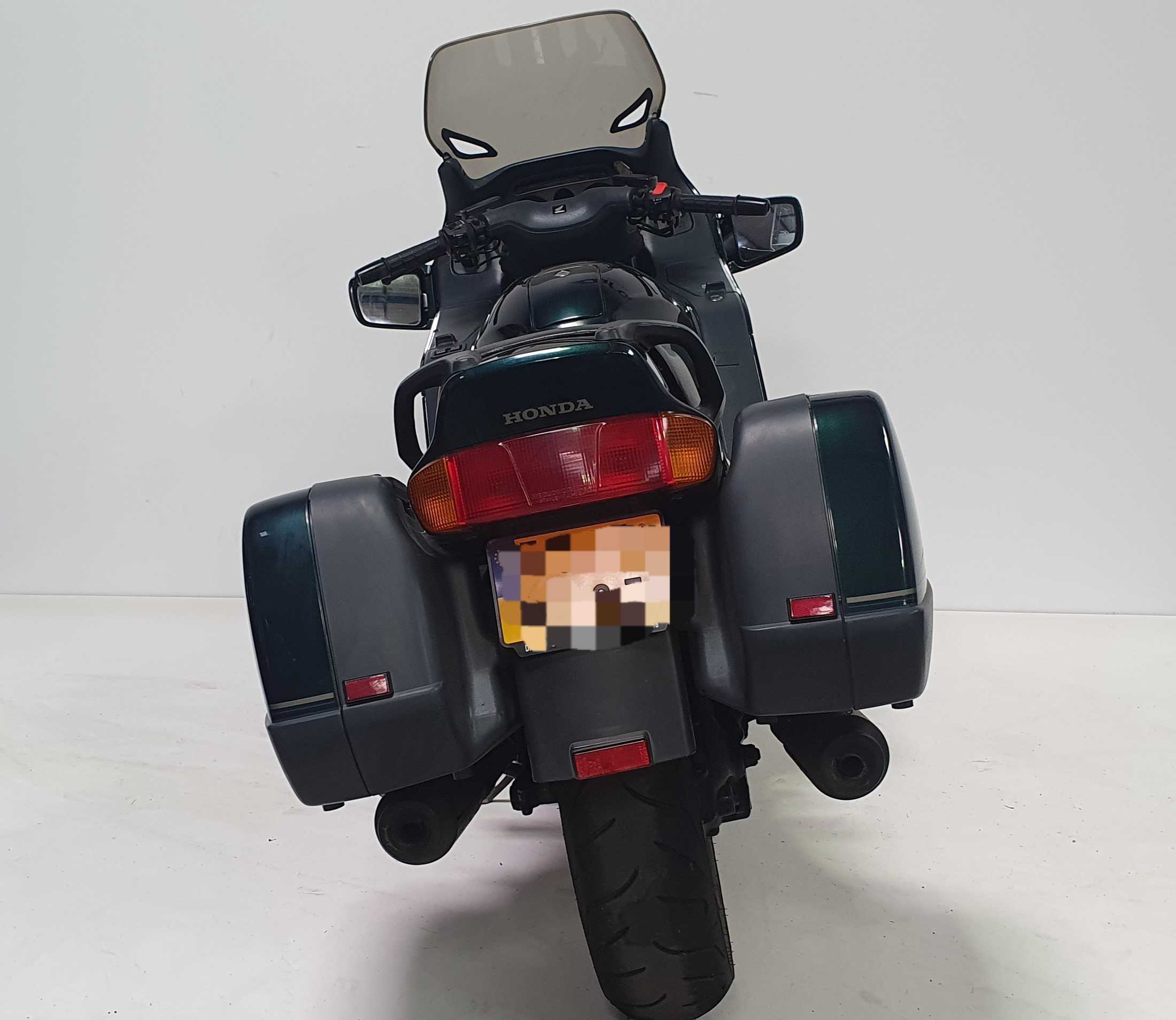 Honda ST1100 Pan European 1997 HD vue arrière