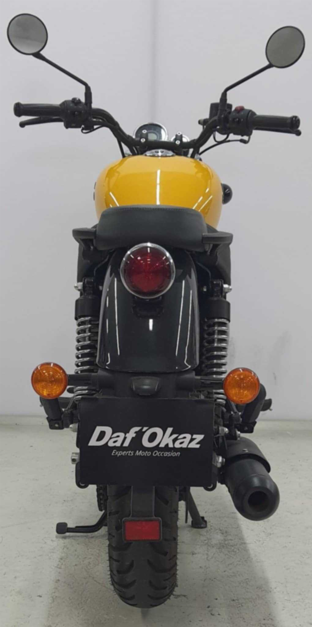 Royal Enfield METEOR 350CC FIREBALL YELLOW 2021 vue arrière