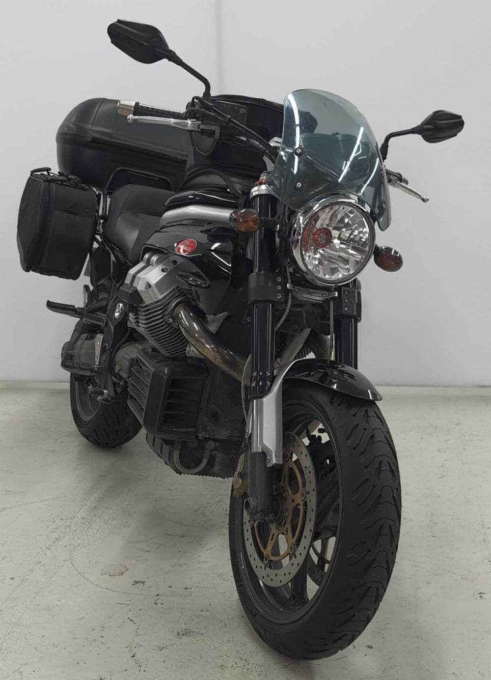 Moto Guzzi GRISO 1100 2007 vue 3/4 droite