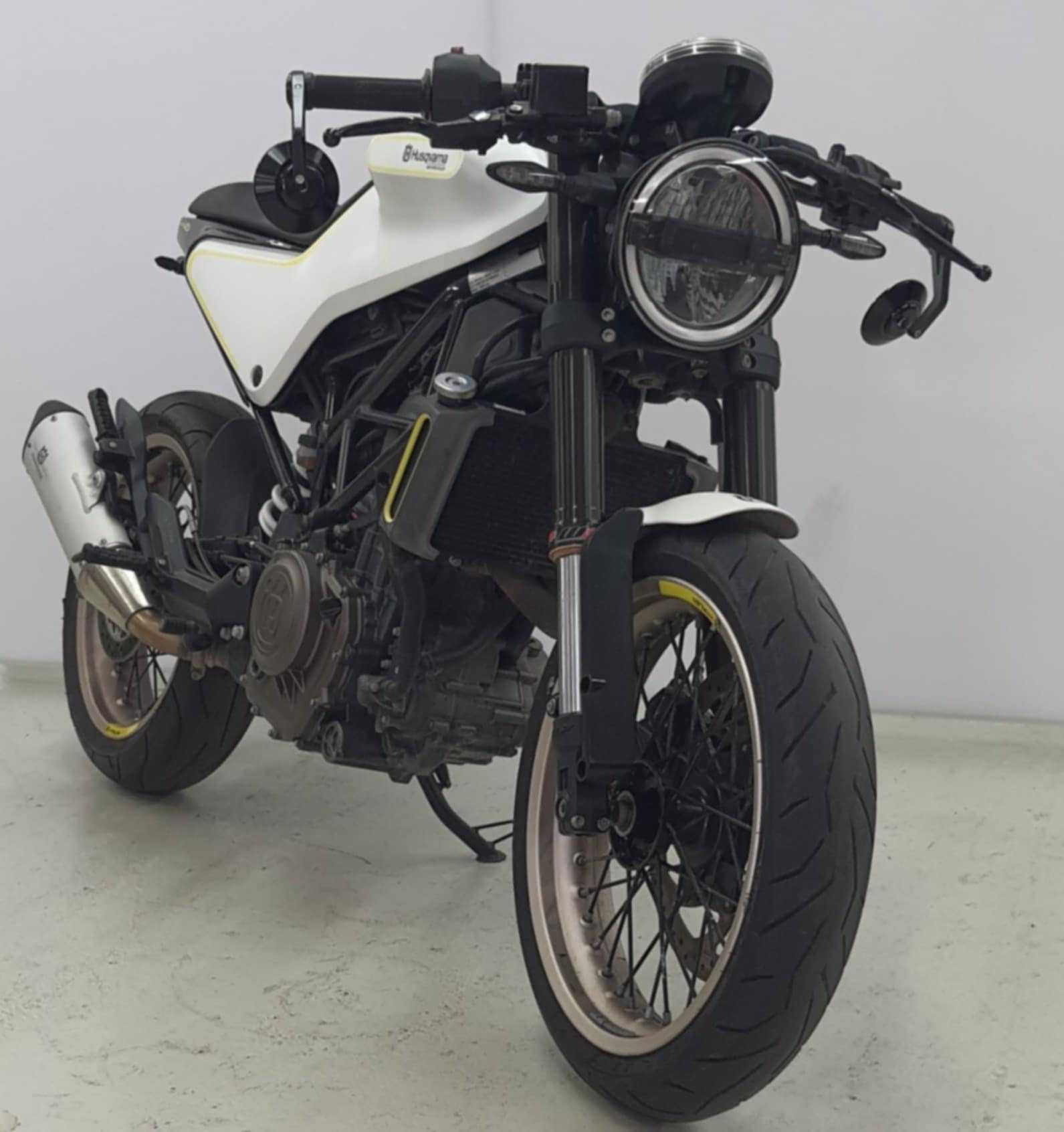 Husqvarna Vitpilen 401 2018 HD vue 3/4 droite