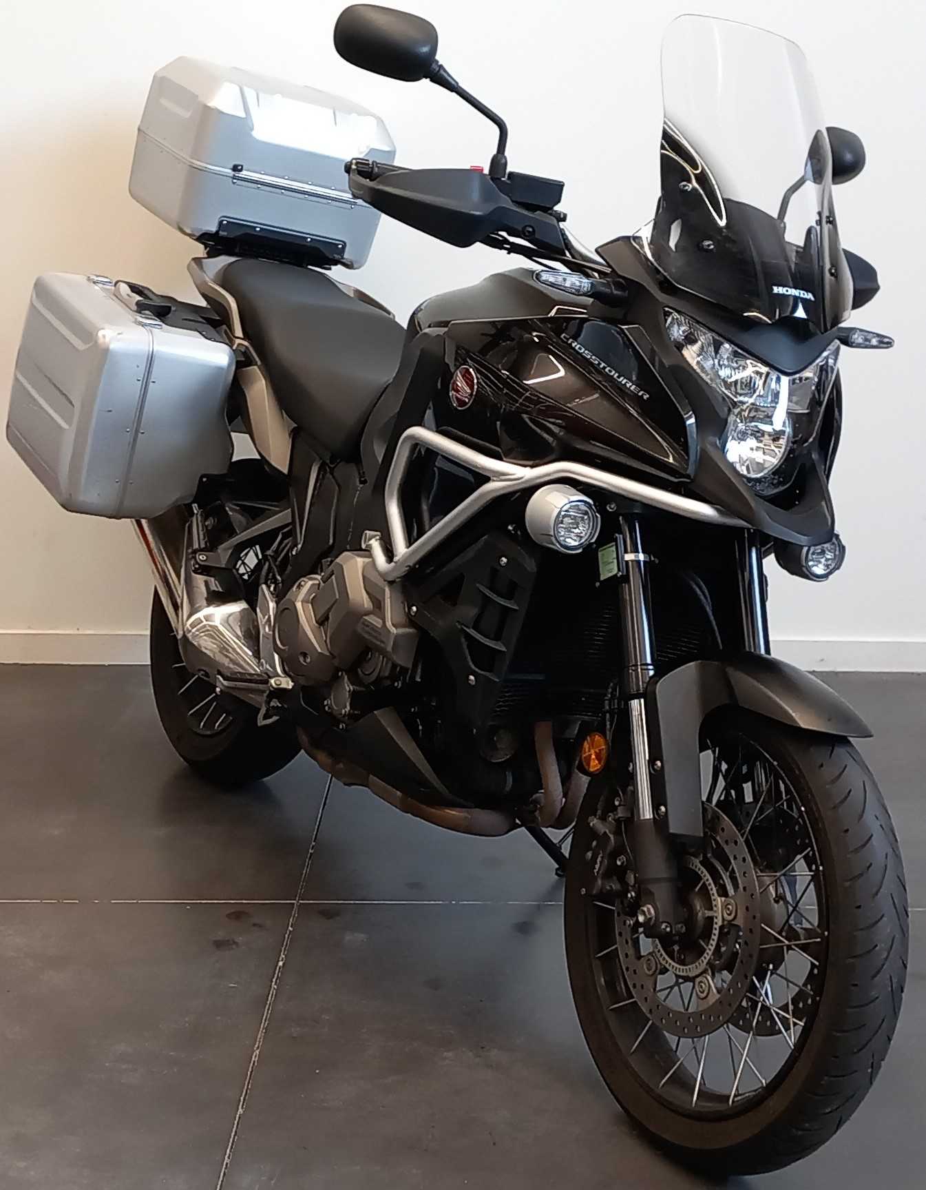 Honda VFR 1200 X Crosstourer DCT 2016 HD vue 3/4 droite
