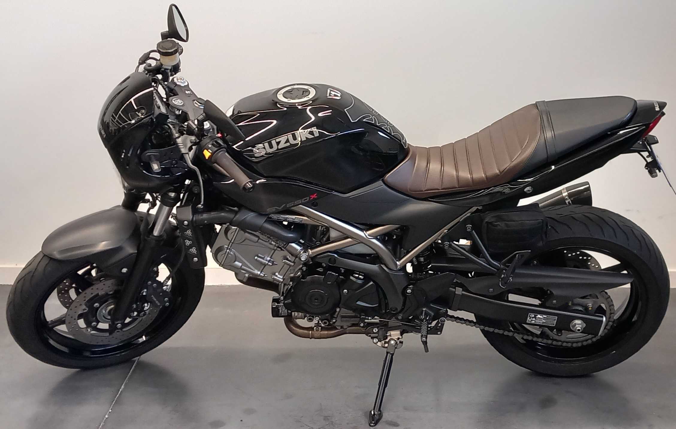 Suzuki SV 650 X 2021 HD vue gauche