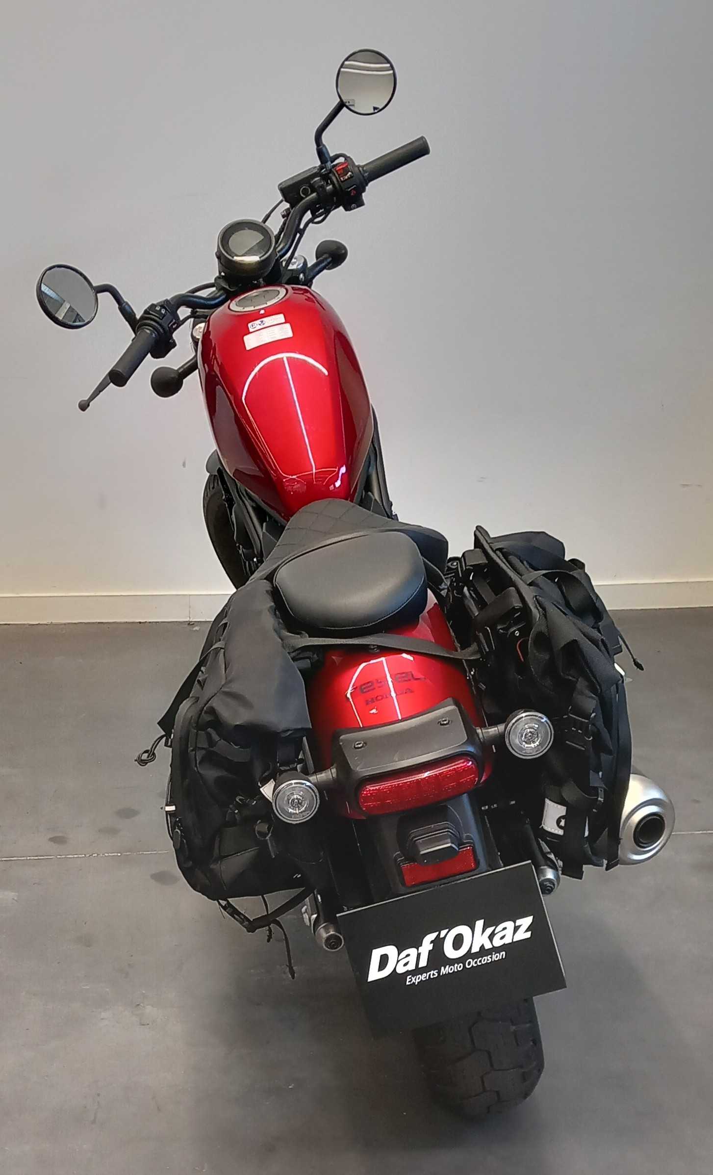 Honda CMX 500 Rebel 2024 HD vue arrière