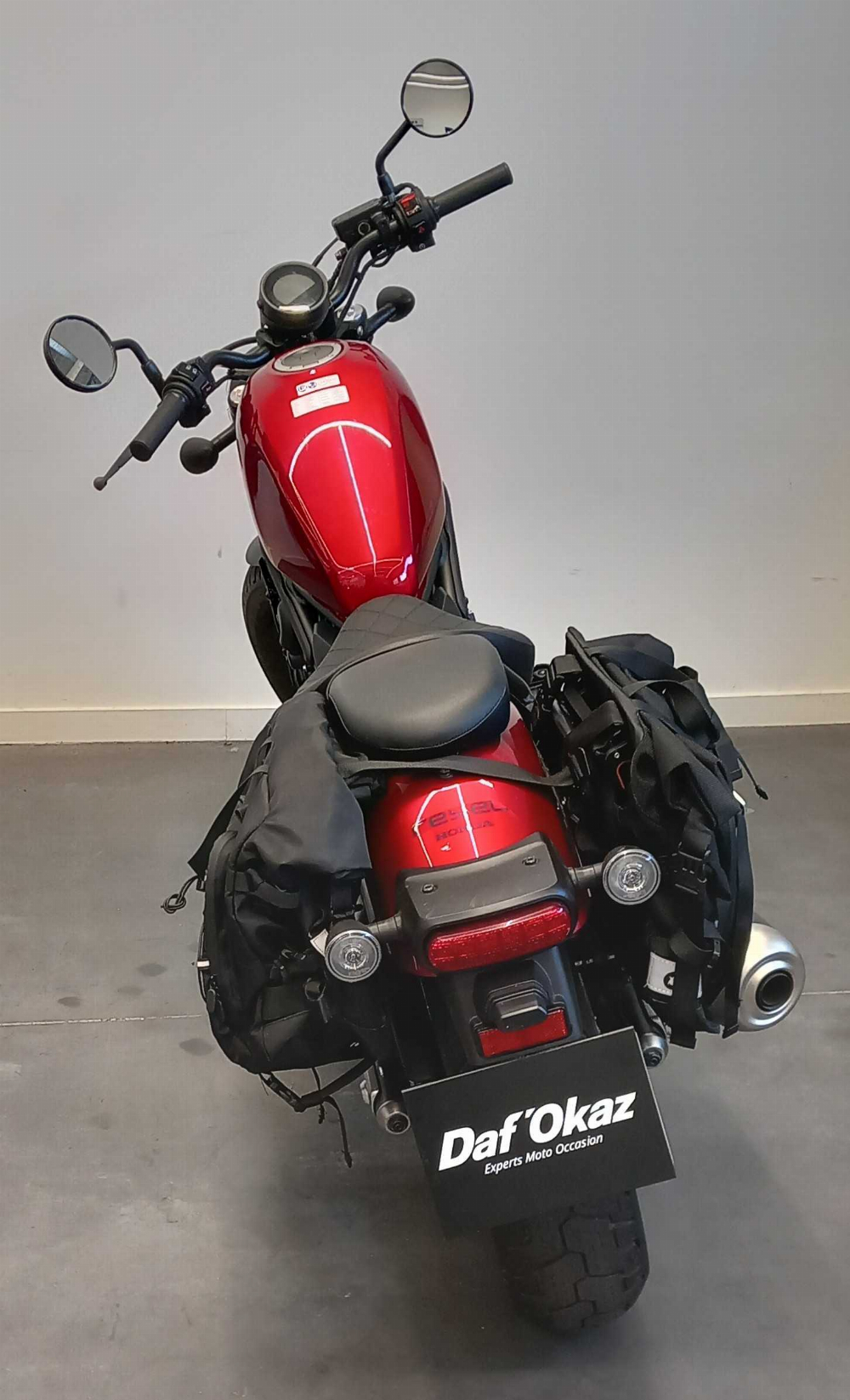 Honda CMX 500 Rebel 2024 vue arrière