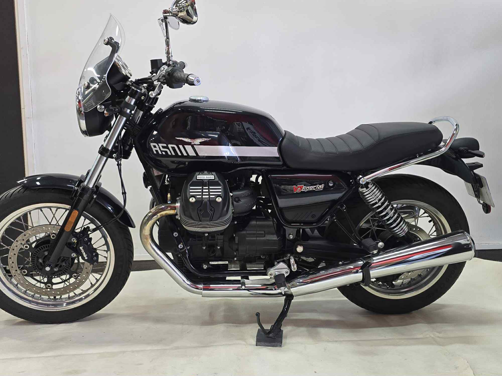 Moto Guzzi V7 SPECIAL V7 SPECIAL 2023 HD vue gauche