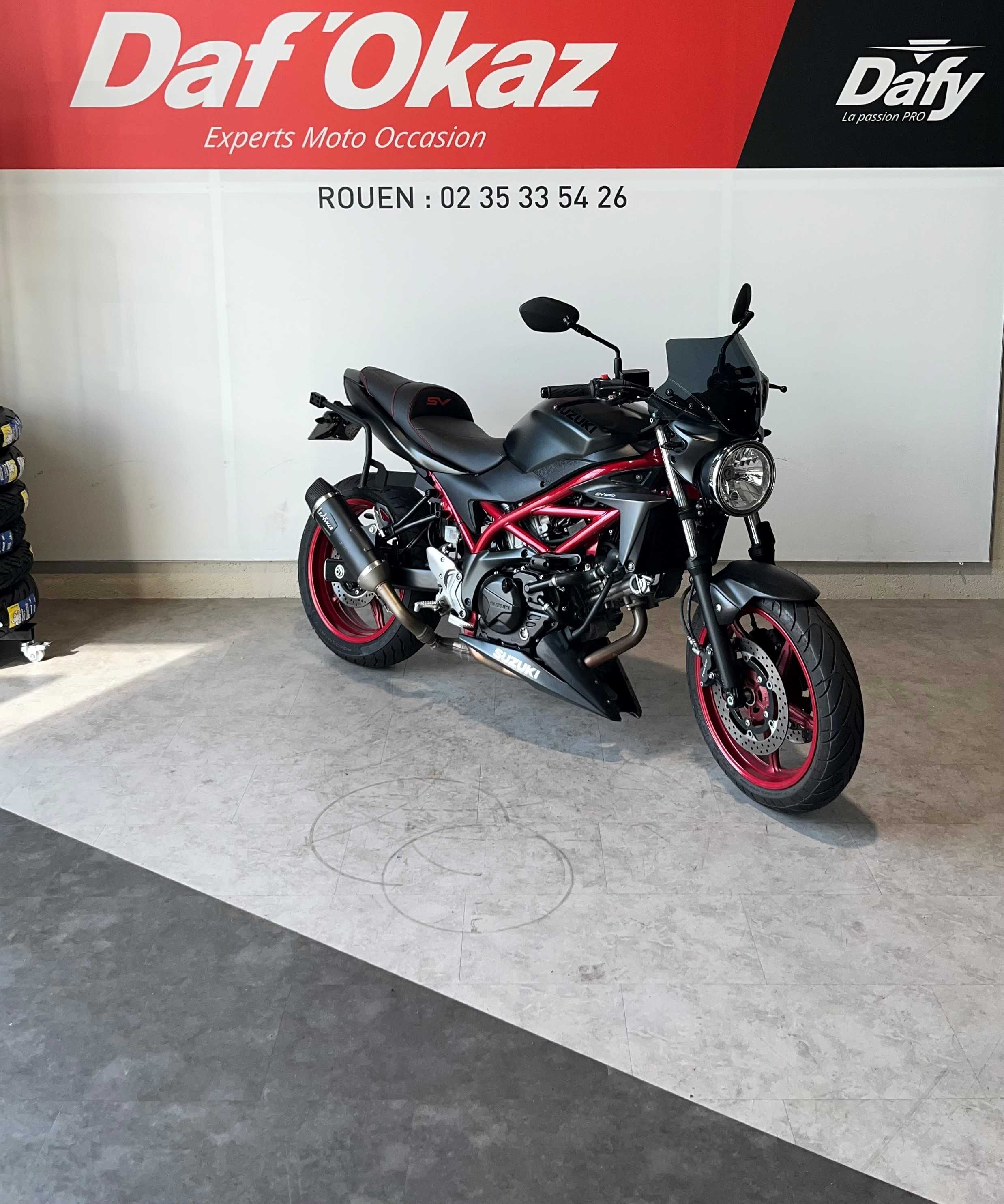 Suzuki SV 650 2020 HD vue 3/4 droite