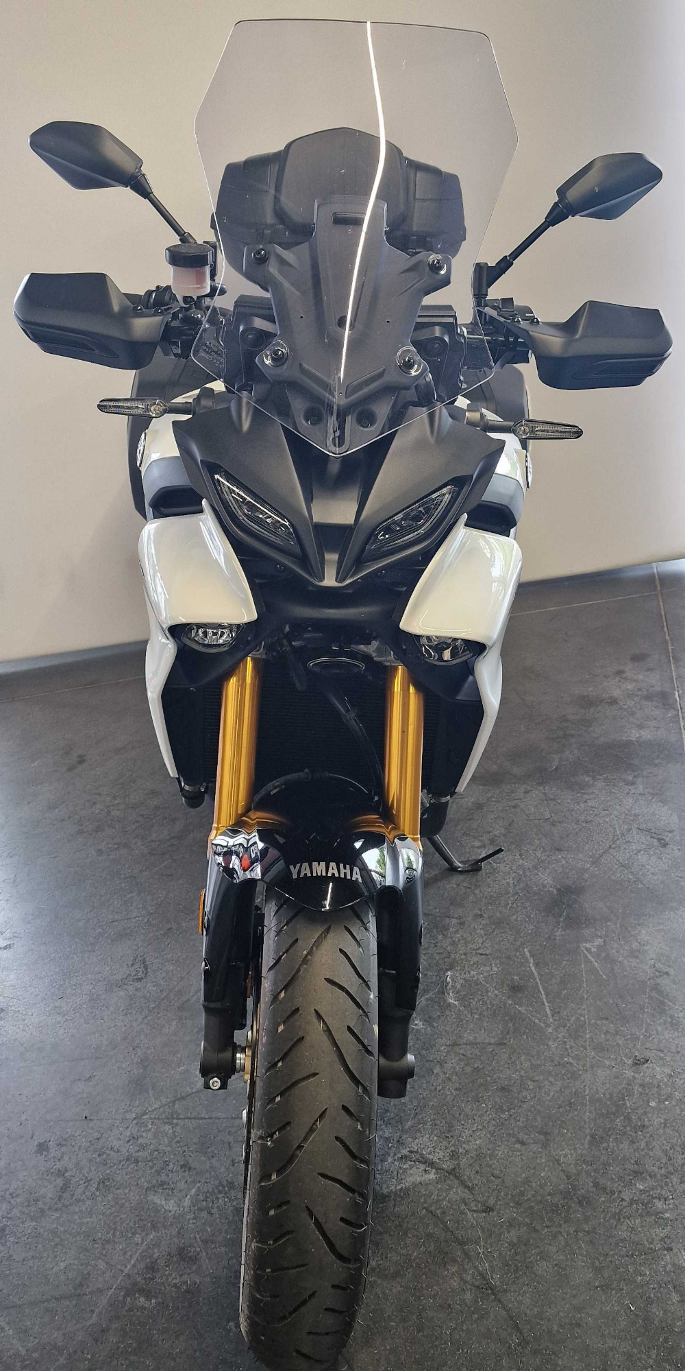 Yamaha Tracer 900 GT 2023 vue avant