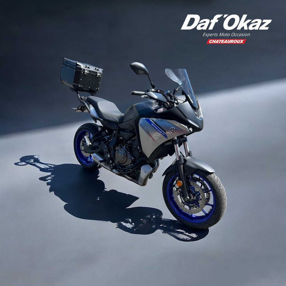 Yamaha Tracer 700 A2 2023 vue 3/4 droite