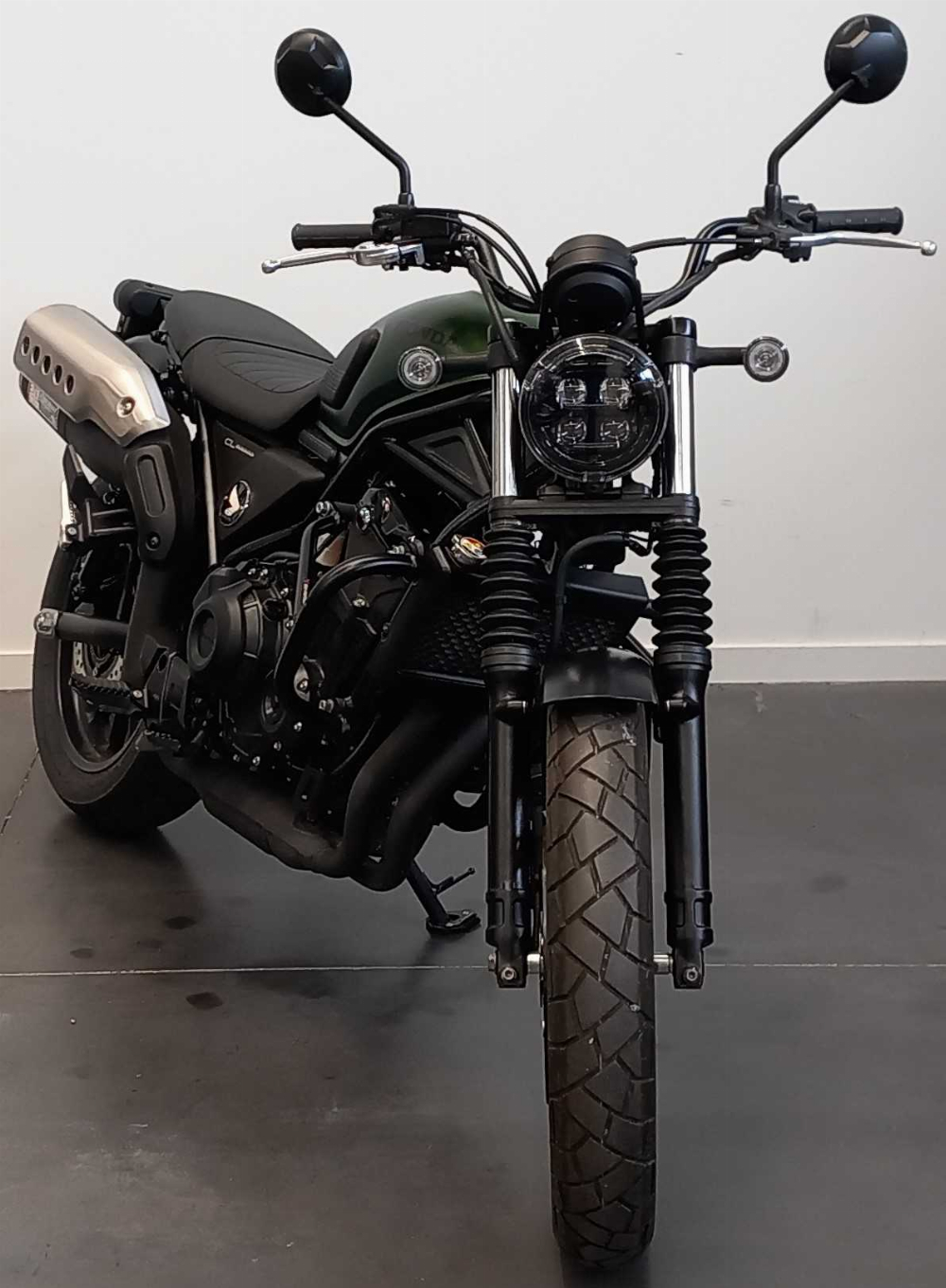 Honda CL 500 2023 vue 3/4 droite