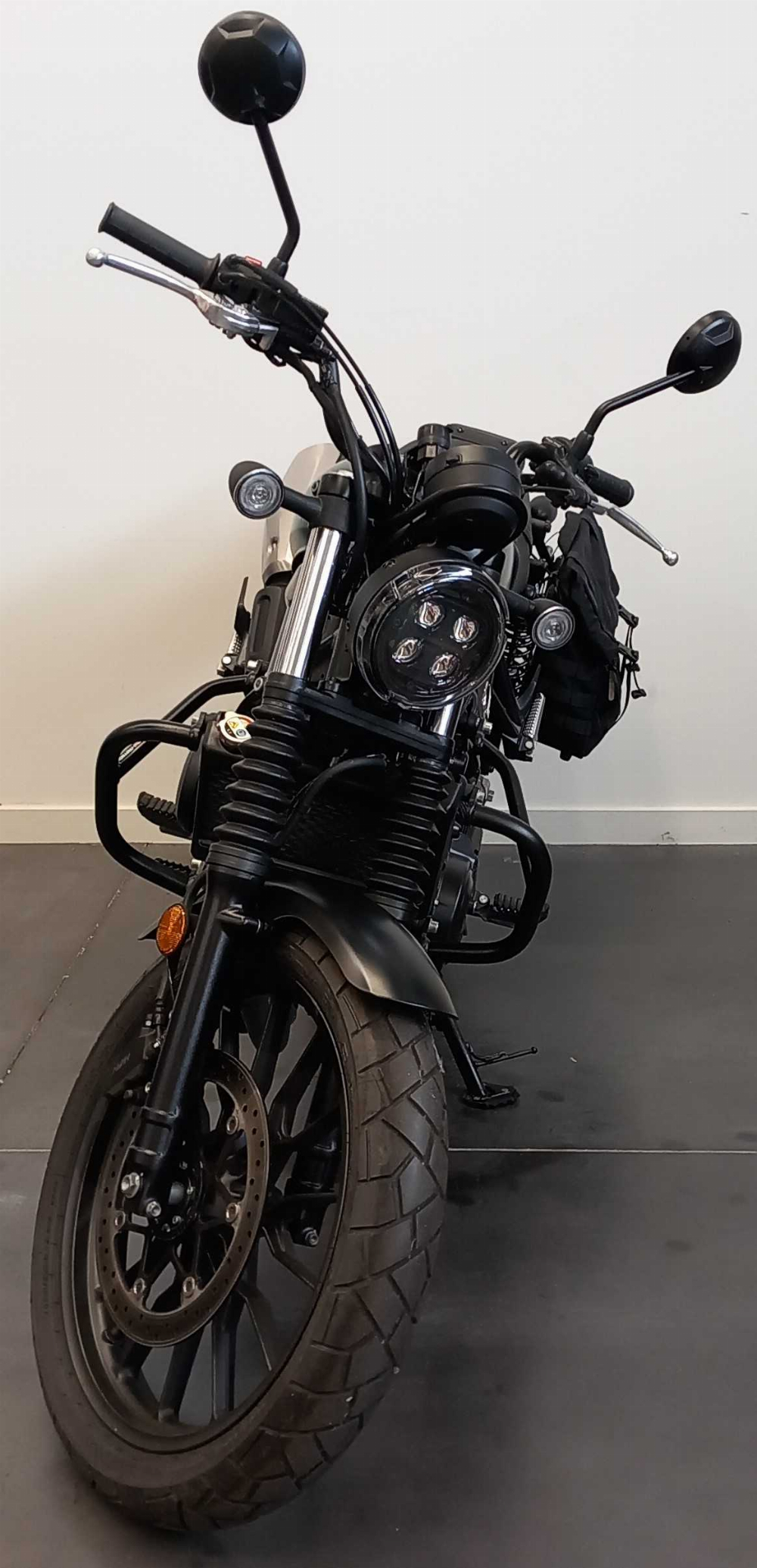 Honda CL 500 2023 vue avant