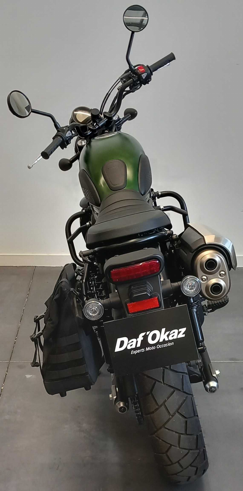 Honda CL 500 2023 vue arrière