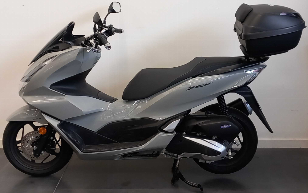 Honda PCX 125 2024 vue gauche