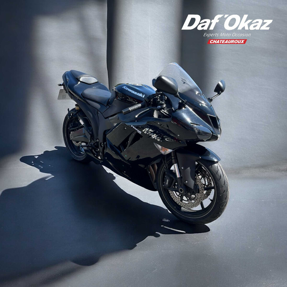 Kawasaki ZX-6R 600 Ninja 2008 vue 3/4 droite