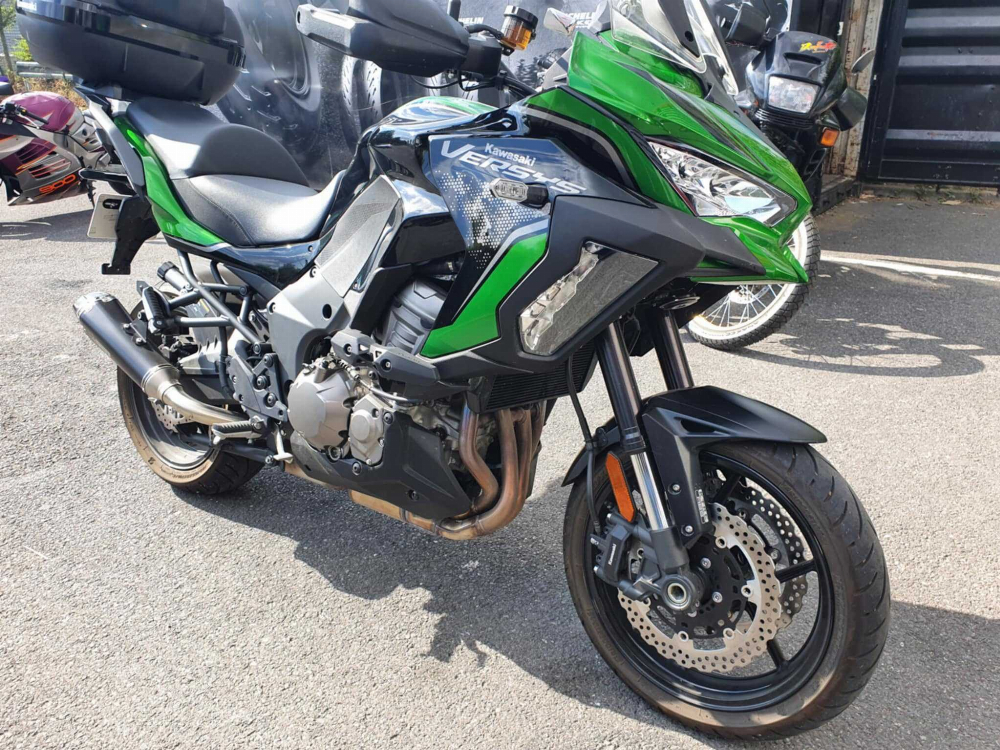 Kawasaki KLZ 1000 Versys S 2022 vue 3/4 droite