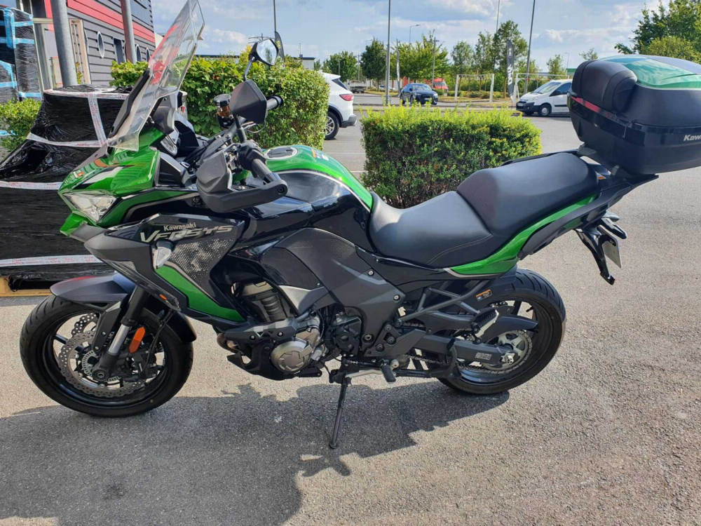 Kawasaki KLZ 1000 Versys S 2022 vue gauche