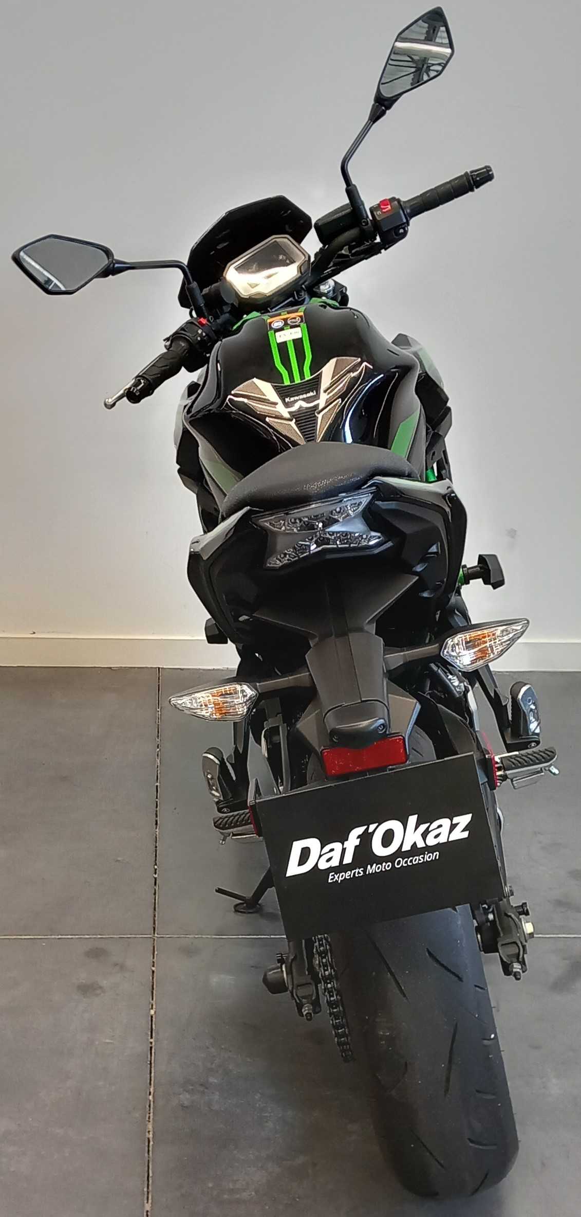 Kawasaki Z 650 2022 HD vue arrière