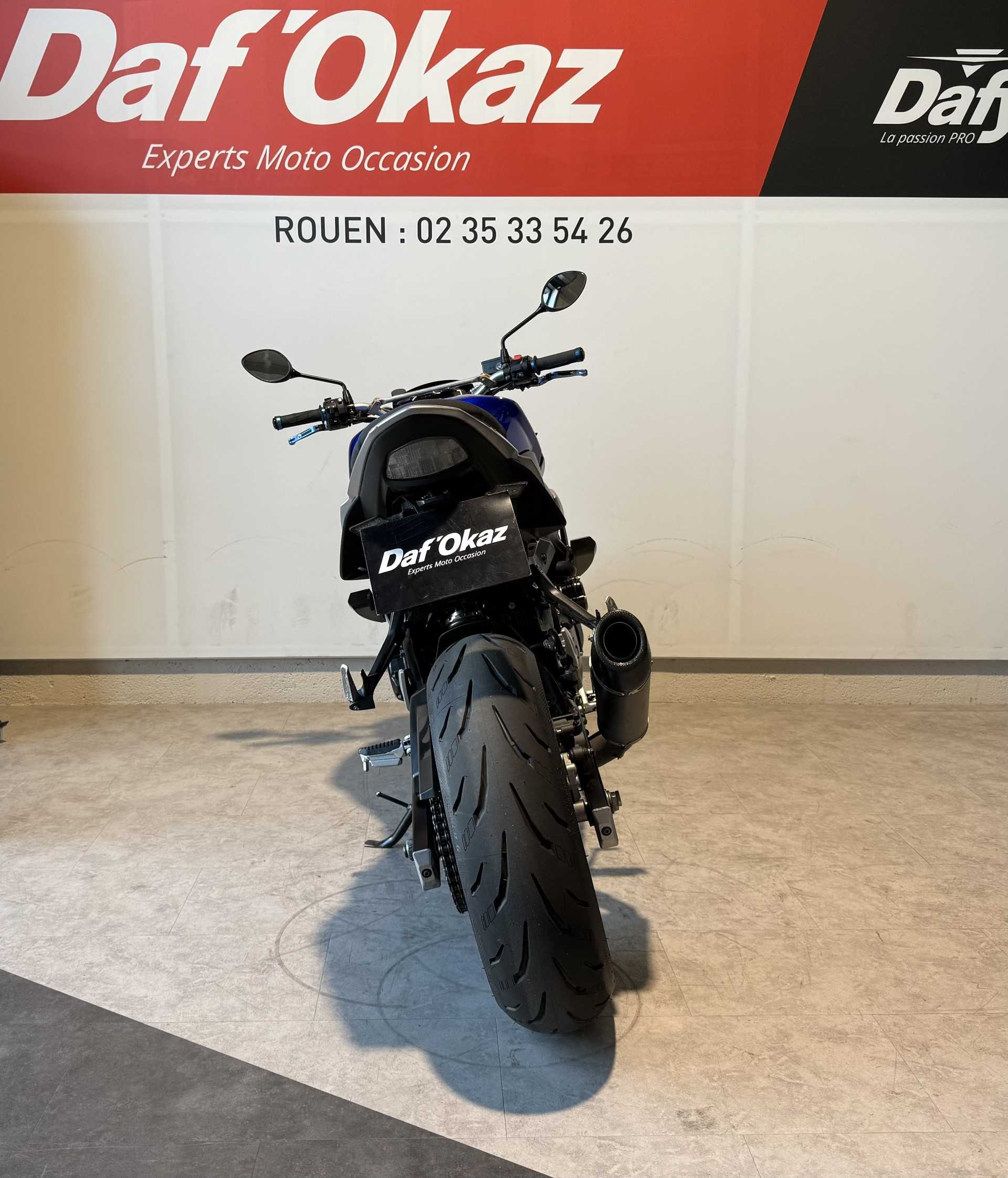 Suzuki GSR 750 2014 HD vue arrière