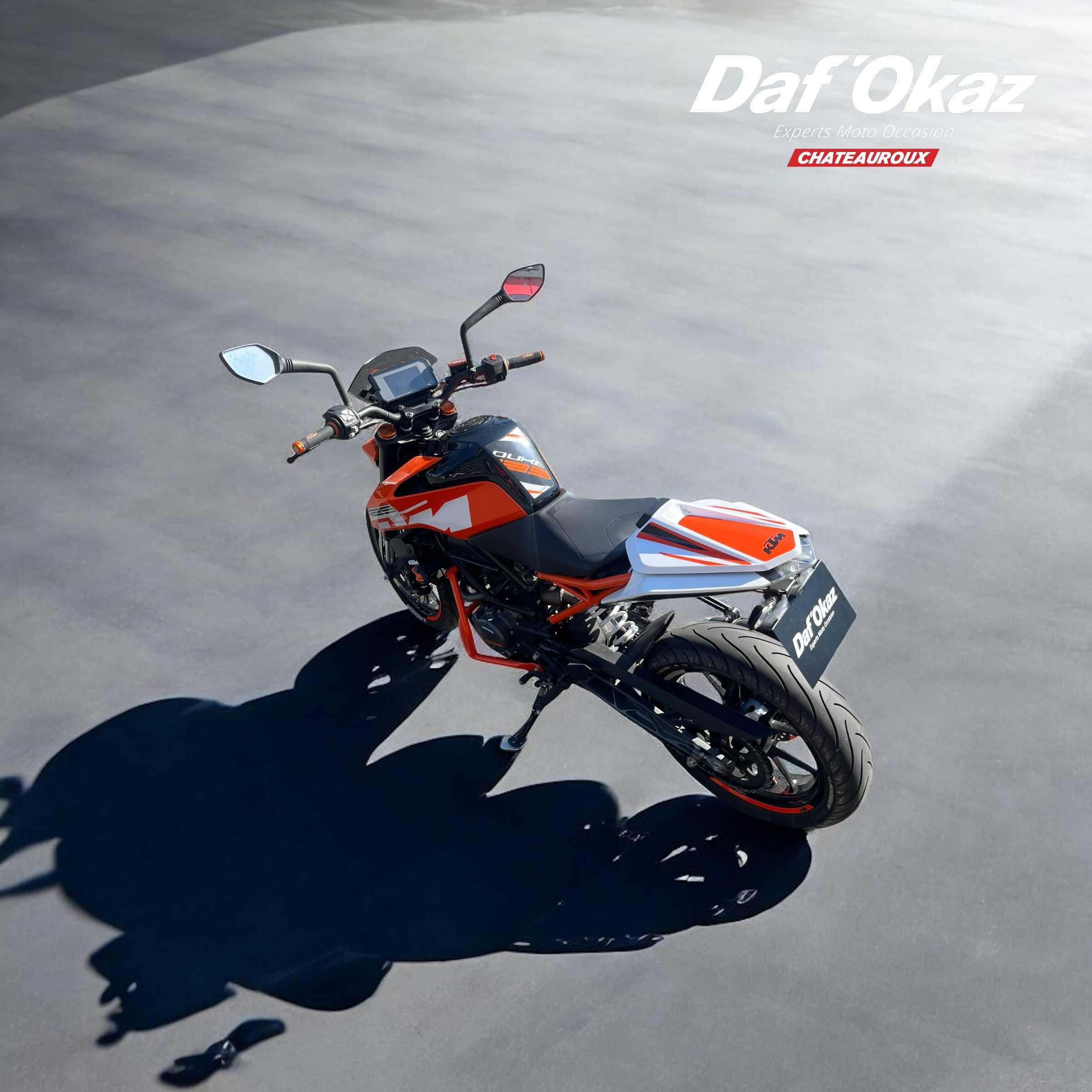 KTM 125 Duke 2018 HD vue gauche