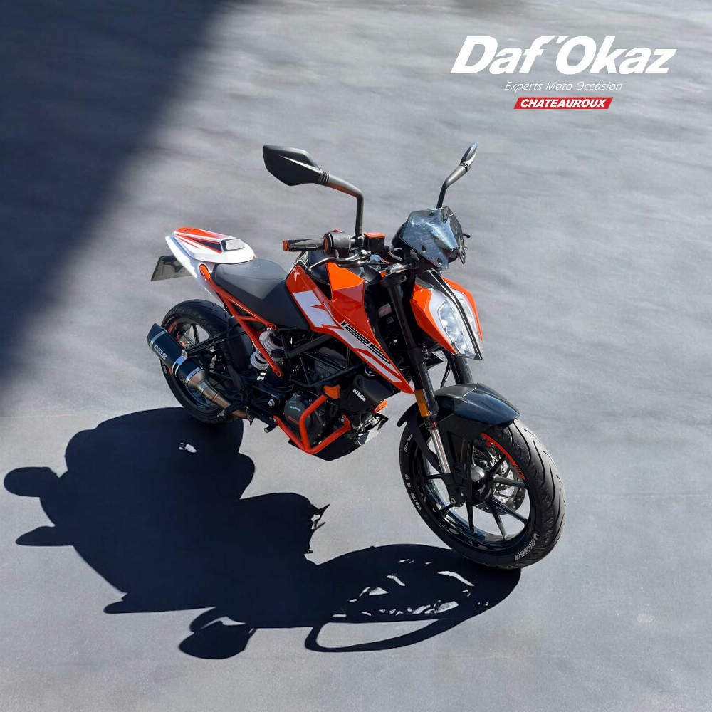 KTM 125 Duke 2018 vue 3/4 droite