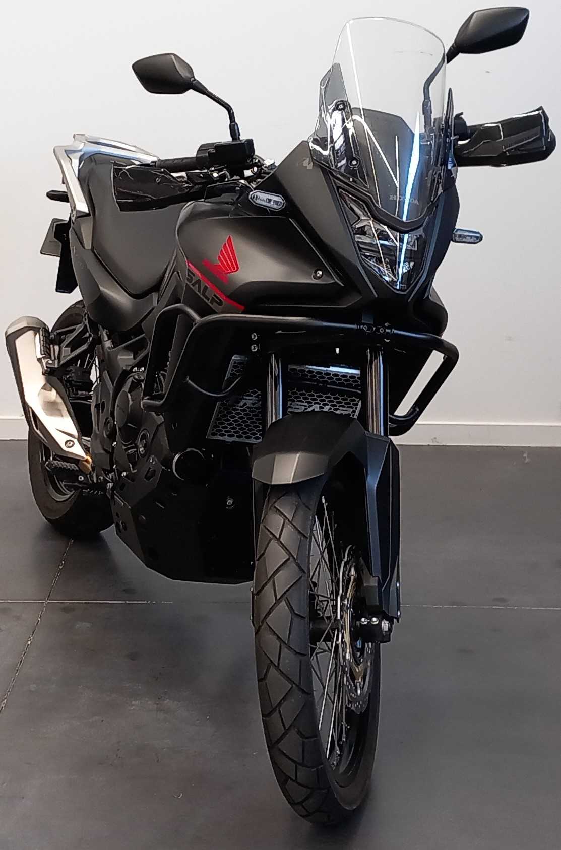 Honda XL 750 Transalp 2023 HD vue 3/4 droite