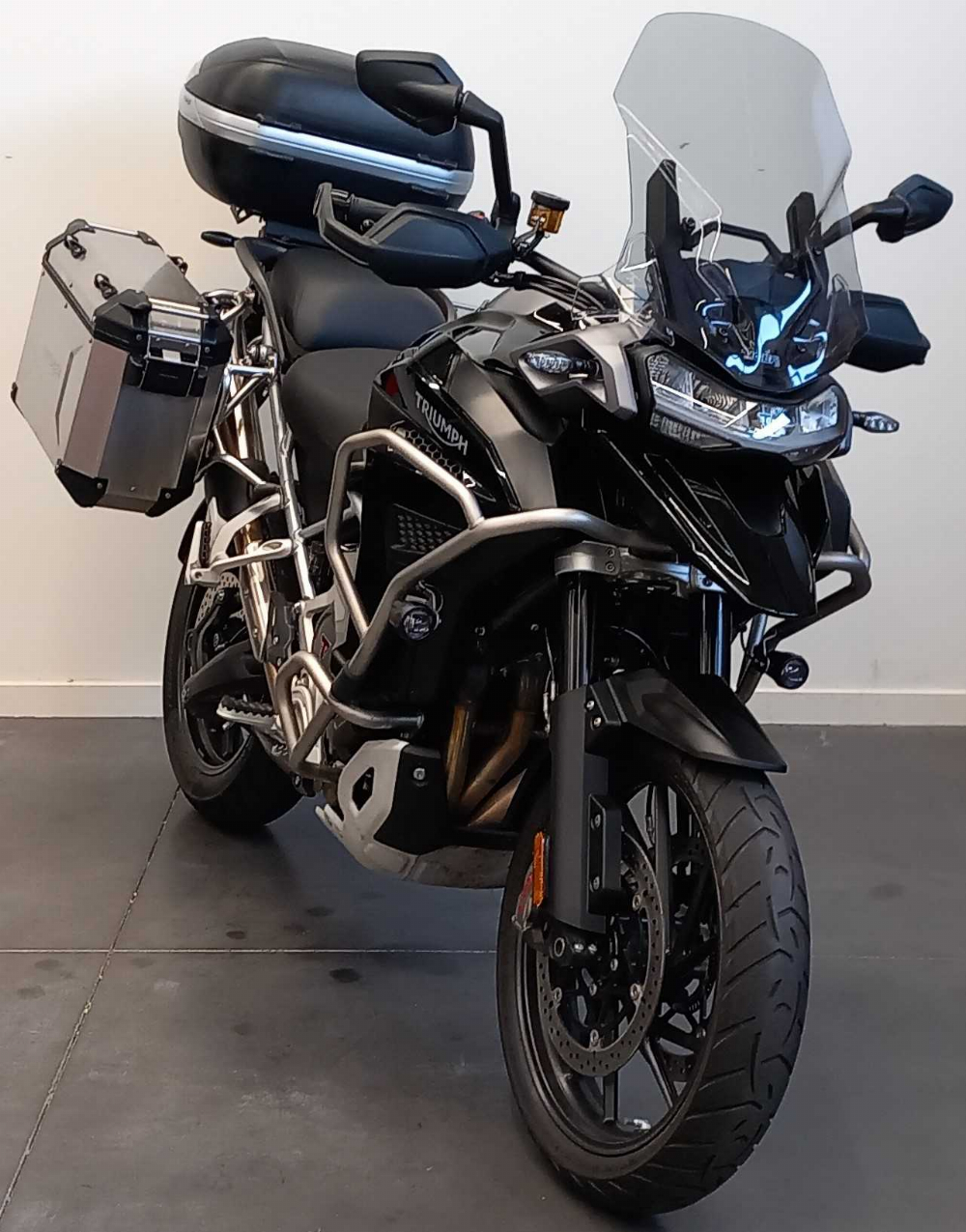 Triumph TIGER 1200 GT EXPLORER 2024 vue 3/4 droite