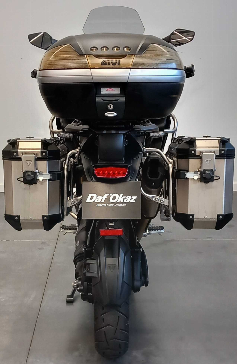 Triumph TIGER 1200 GT EXPLORER 2024 vue arrière