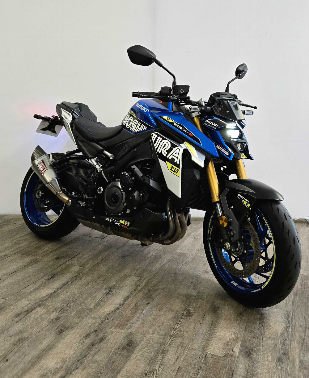 Suzuki GSX-S 1000 ABS 2022 vue 3/4 droite