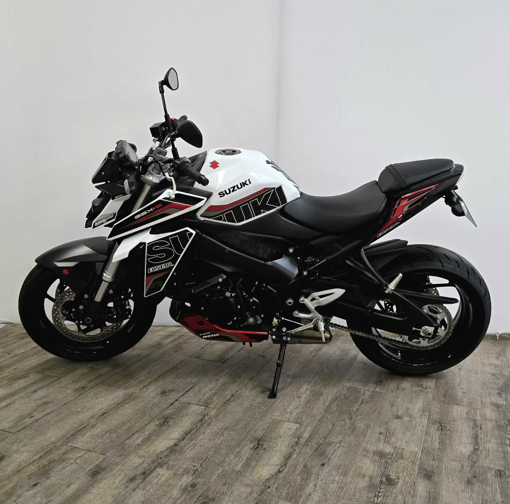 Suzuki GSX-S 950 2022 vue gauche